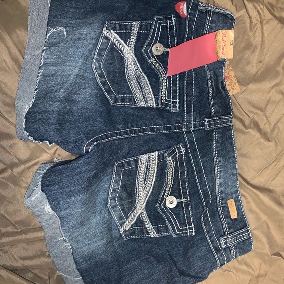 Jean shorts size 11 - Picture 3 of 3